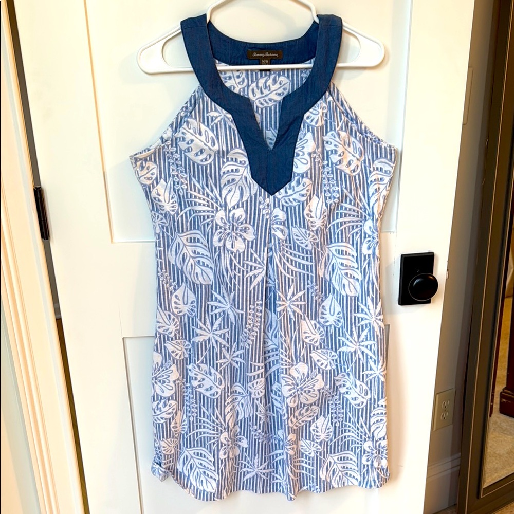 Tommy Bahama Blue and White Sleeveless Shift Dress - Medium
